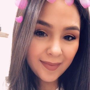 Meet your Posher, Paola